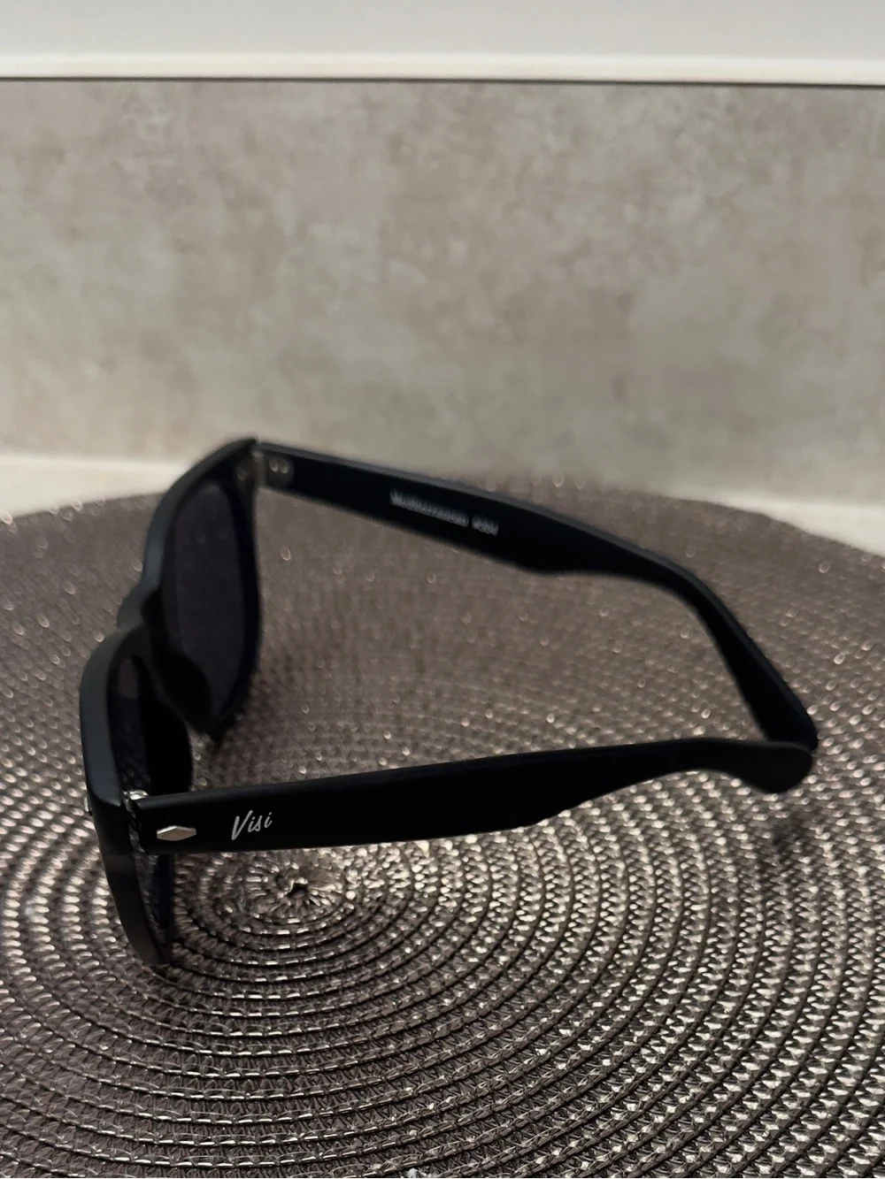 Men's Black Polarized Glass Lens Sunglasses